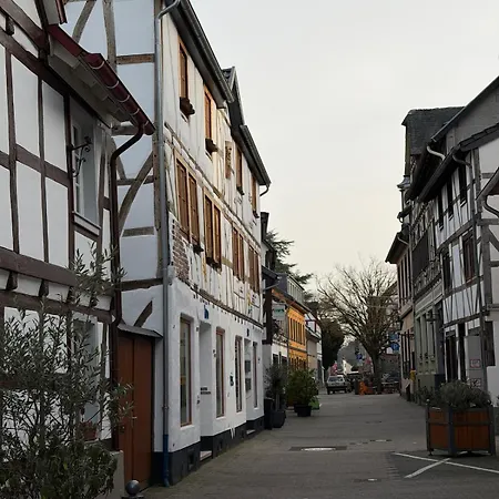 Workers' For Up To 12 People Near Bonn Remagen