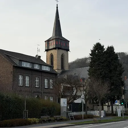 Workers' For Up To 12 People Near Bonn Remagen